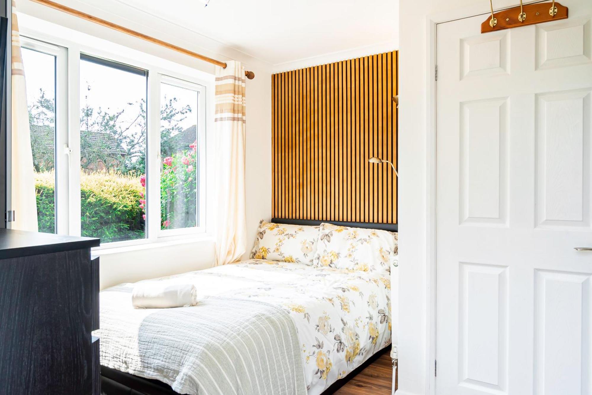 Earley Luxury Ensuite Room With Private Entrance Reading Kültér fotó