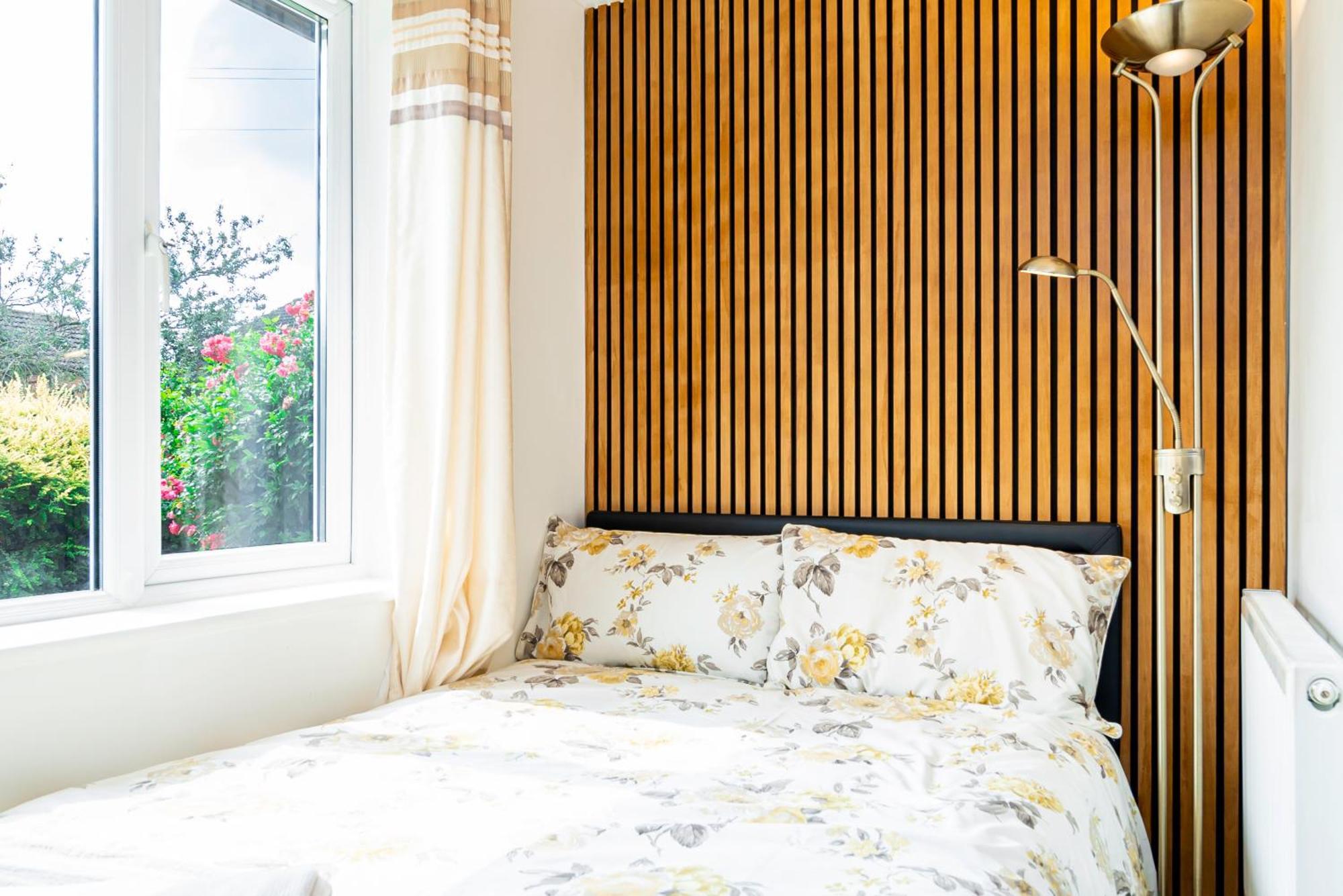 Earley Luxury Ensuite Room With Private Entrance Reading Kültér fotó